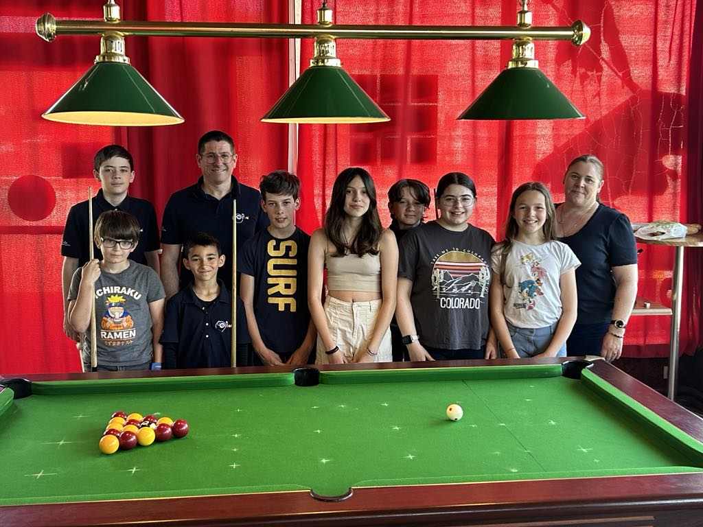 Huit jeunes fraîchement diplômés du DFA “Billard de Bronze”